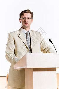 男发言者工作管理人员领导男人讲话棕色音频扬声器训练成功图片