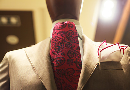 衣着良好的男人纺织品套装衣柜销售量按钮绅士零售衣服领带剪裁图片