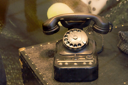 古董细胞电话黑色博物馆听筒作品拨号电缆装置标本图片