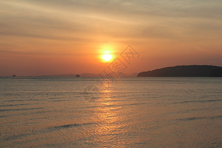 海面上的日落气候天空场景旅行海滩天气反射墙纸热带假期图片