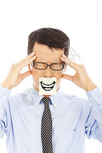 商务人士头头痛 在贴纸上微笑的笑容表情图片