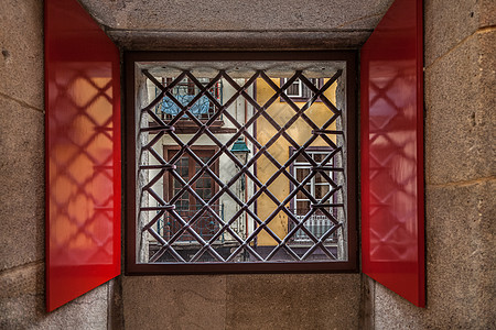 监狱窗口城市窗户红色格栅博物馆摄影百叶窗墙壁中心旅游图片