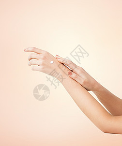 女性柔软皮肤手保健保湿温泉洗剂呵护柔软度治疗奶油保养手指图片