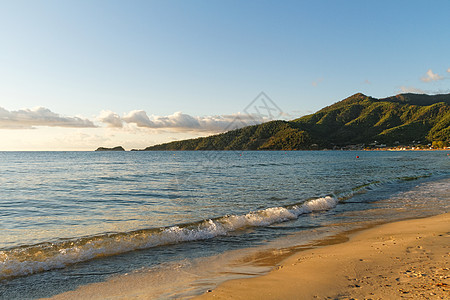 海洋海景天空冲浪海岸闲暇海滩蓝色旅行热带假期图片