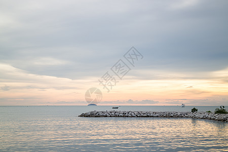 美丽的日落海景海浪季节晴天支撑天堂风景假期旅行闲暇海岸图片