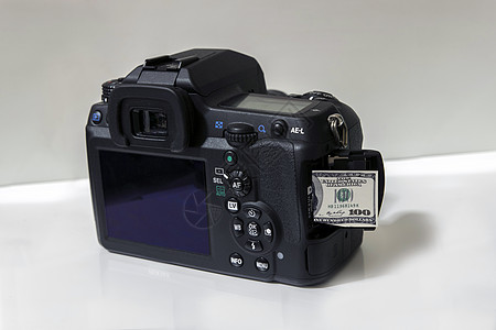 带钱的SD卡账单白色金融面团投标摄影机货币绿色联邦笔记图片