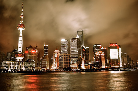 中国上海 2011年8月6日 城市景象天线从t商业建筑吸引力珍珠旅行景观旅游反射高楼海岸图片