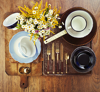 古金用电器木板金属餐具桌子用具菜肴用餐乡村厨房勺子图片