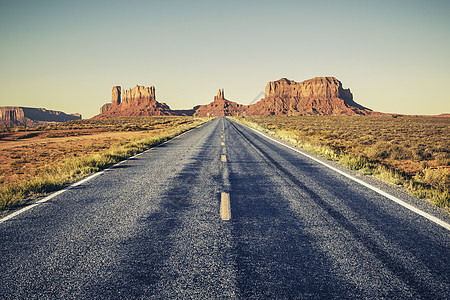 长路勘探沙漠街道风景地平线沥青纪念碑公路运输速度图片