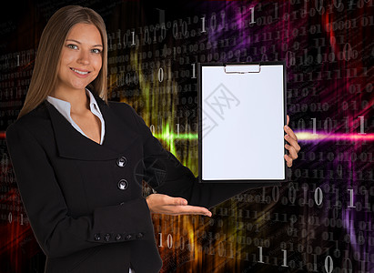 持有纸张持有人的女商务人士高科技辉光衬衫圆圈秘书技术数据溪流女性清单图片