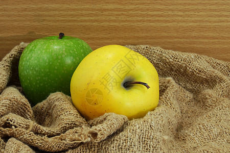 织物上的黄苹果和绿苹果药品食物测量水果纤维福利节日奶奶饮食力量图片