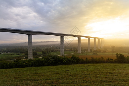 大高速公路管道匈牙利蓝色曲线汽车旅行通道天空驾驶路线日出立交桥图片