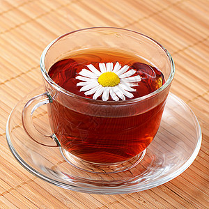 用甘菊茶杯装草药茶荒野食物叶子玻璃药品雏菊饮食草本植物薄荷芳香图片