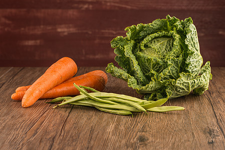 胡萝卜和绿豆收成营养园艺叶子乡村蔬菜植物农业食物漂洗图片