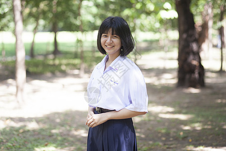 亚洲女学生学习头发快乐女士学校青年青少年女孩教育微笑图片