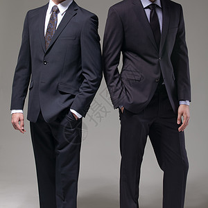 两个穿优雅西装的男人男性服装领导者经理纺织品商业领带衣服工作成人图片