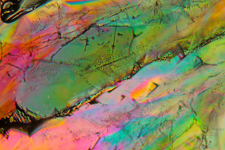 显微镜下的糖晶体彩虹厨房食品光谱化学磨砂饮食糖粒科技水晶图片