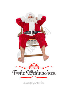 在甲板椅上放松的快乐圣诞老人综合形象白色草书男性赤脚舞会假期字体框架语言微笑图片