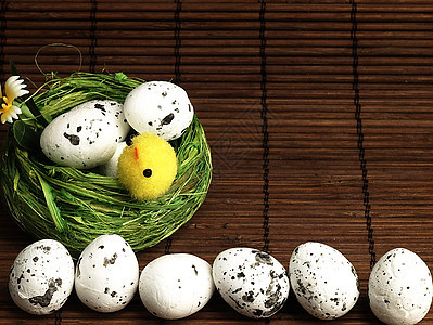 复活节鸡和鸡蛋在巢中季节传统礼物宗教食物小鸡喜悦风格装饰假期图片