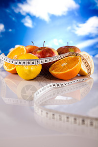 蔬菜 水果和健身品 明亮多彩的音调概念维生素肌肉营养运动反射食物保健饮食健身力量图片