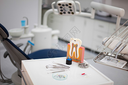 牙齿解剖学 明亮多彩的音调概念疼痛牙科树脂感染咀嚼磨牙空腔牙医衰变身体图片