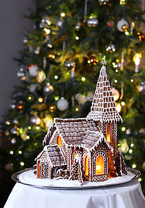 姜饼教堂圣诞树本底背景图片