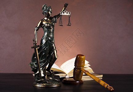 法律之神 周围的光照生动的主题司法命令智慧手势眼罩雕塑黄铜律师锤子雕像图片