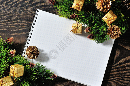 圣诞边框设计在木木背景上装饰木头松树雪花木板边界季节假期庆典装饰品图片