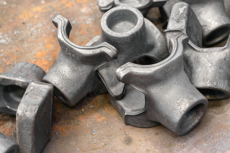 波兰钢铁产品材料工业冶炼金属制造业抛光生产冶金硬化炼铁图片