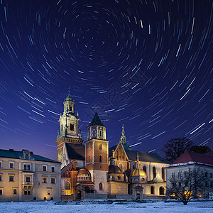 星轨     波兰克拉科夫皇家大教堂图片