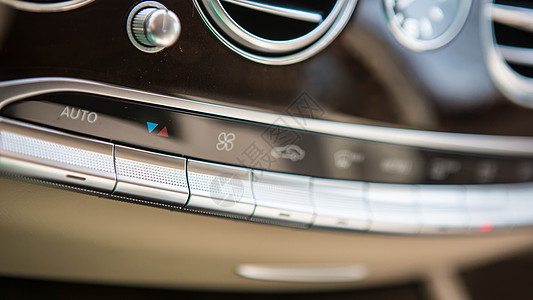 现代汽车内部车速速度旅行按钮引擎奢华安全车轮金属气囊图片