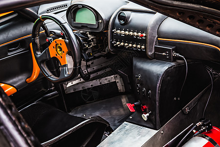 运动车的内部内部奢华面板座位车辆齿轮杠杆汽车气囊车轮司机图片