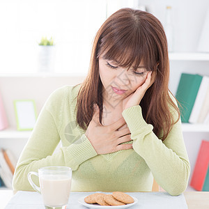 亚洲女孩没有食欲图片