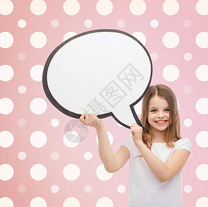 带着空白文字泡沫的笑笑小女孩演讲广告白色女孩女性青春期童年孩子粉色聊天图片