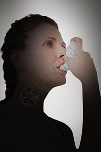 妇女使用吸入器治疗哮喘综合图象数字女性呼吸灰色卫生计算机痛苦插图头发哮喘病图片