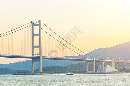 日落时港桥爬坡游客波浪海岸娱乐旅行港口蓝色海洋旅游图片