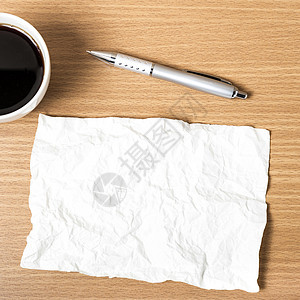 纸上加咖啡杯的笔桌子备忘录商业空白草图笔记记事本文档杯子办公室图片