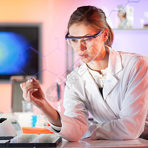 生命科学研究员在实验室工作 是科学家学生技术医生大学女性药剂师化学女士药品诊所图片
