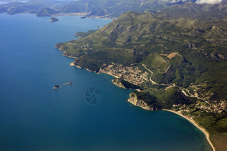 黑山海岸网格高架地球地平线蓝色树木齿轮空气湖泊海洋图片