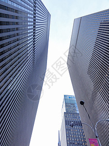 天空的摩天大楼建造金融反射办公楼办公室蓝色工作窗户天际景观图片