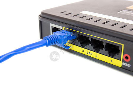 在ADSL路由器网络开关前特写 LAN UTP RJ45 Cat5e宽带电讯服务橙子安全数据电缆技术电脑房间图片