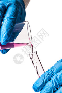 工人试剂倒入酒瓶科学器皿实验医疗生物测试化学品瓶子烧杯技术图片