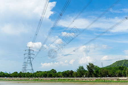 电力传输塔网络两极导体蓝色金属三角形技术电器电气能量图片