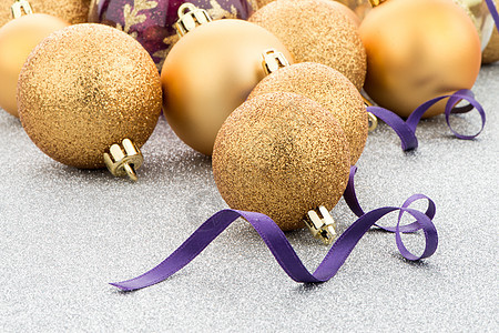 金金色圣诞球灯泡金子魔法乐趣装饰品假期丝带庆典火花装饰图片