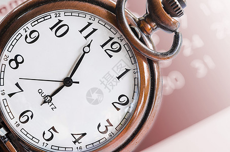 时钟脸和日历复合材料商业日程时间宏观紧迫感数字概念小时钟表压力图片