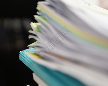文件文件和蓝色文件模糊信封高清图片素材