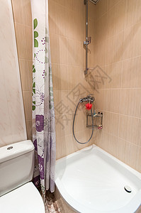 浴室用洗手间和淋浴盘反射窗帘建筑物奢华陈列柜建筑学化妆品毛巾镜子合金图片