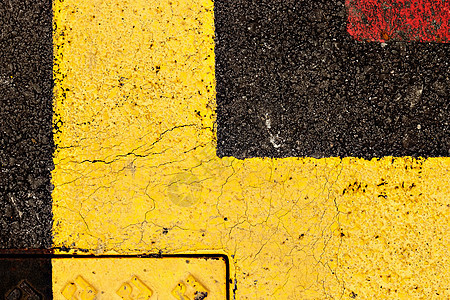 油漆沥青裂缝线条黄色红色白色交通路面车道检修黑色图片