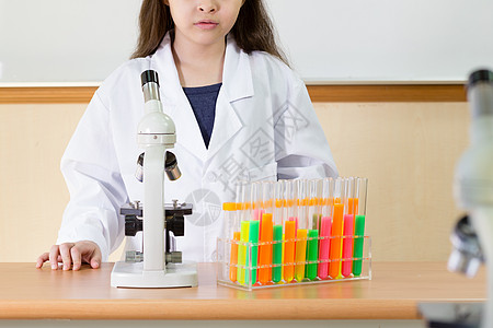 从事儿童科学家实验的儿童科学家管子白色化学家化学技术科学化学品测试知识学校图片