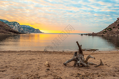 萨丁亚海岸景观 波西西奥冲浪风景支撑假期蓝色海景阳光地平线晴天天空图片